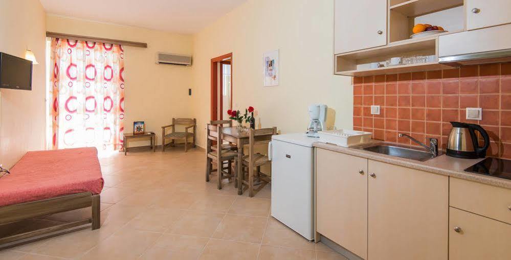Daisy Hotel Apartments Rethymno  Ngoại thất bức ảnh